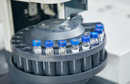 以技術(shù)服務(wù)為先導(dǎo)的營銷模式，充分發(fā)揮公司核心技術(shù)優(yōu)勢，持續(xù)為客戶提供最優(yōu)產(chǎn)品和服務(wù)。