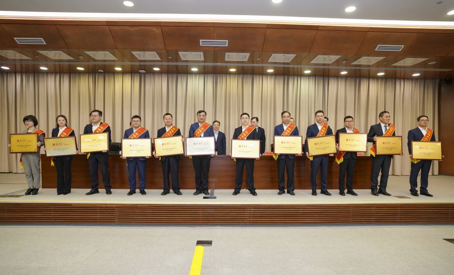 16197454979511642jyq.jpg f46c040eaff60ec99431aa082095b22.jpg